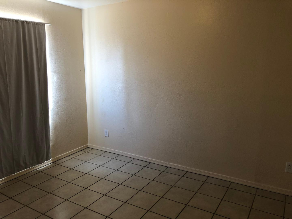 2510 E Pueblo Avenue - Photo 6