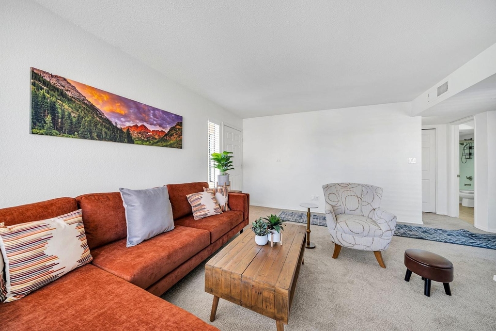 8787 E Mountain View Road - Photo 42