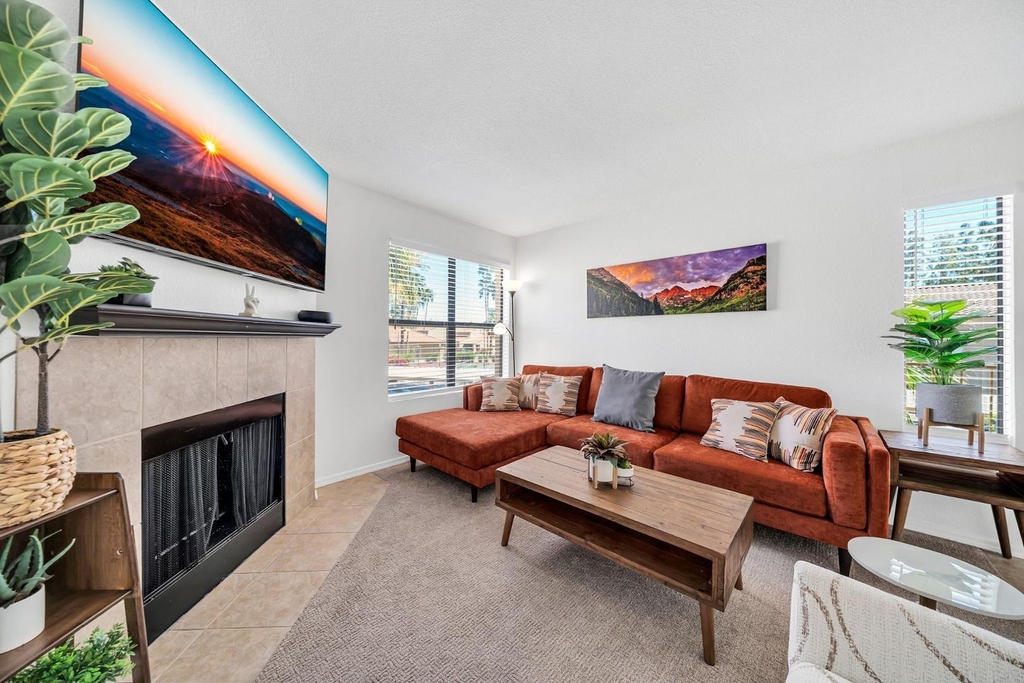 8787 E Mountain View Road - Photo 57