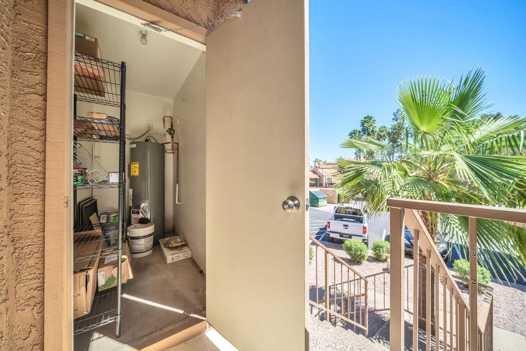 8787 E Mountain View Road - Photo 41