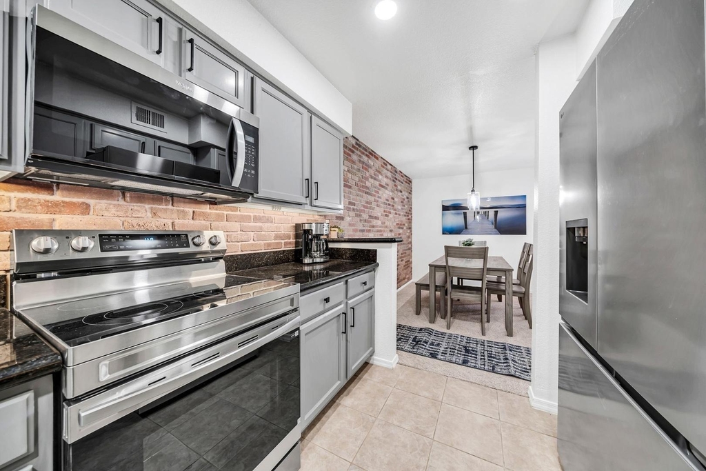 8787 E Mountain View Road - Photo 13
