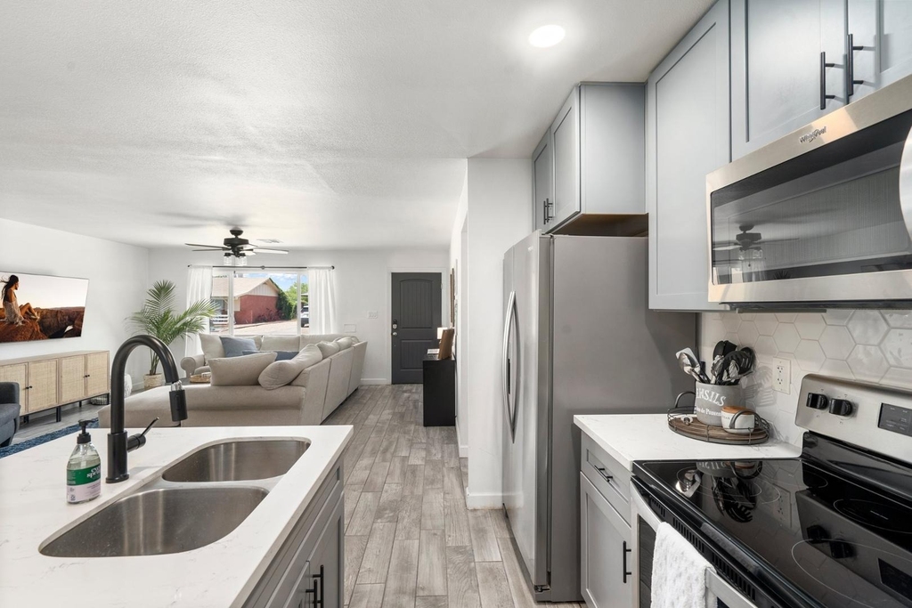 8449 E Roanoke Avenue - Photo 8
