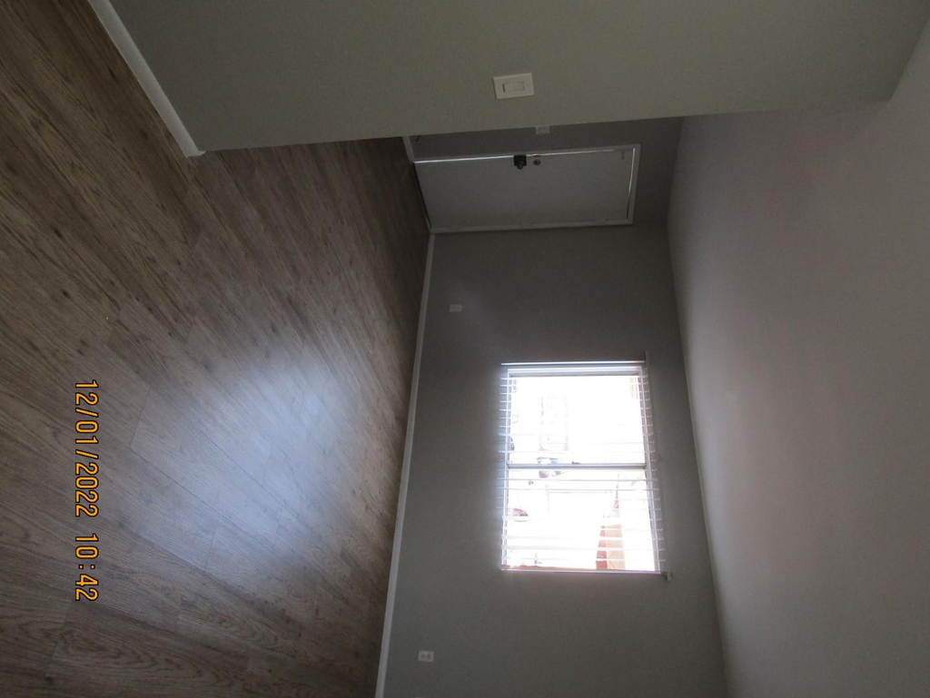 260 W 8th Avenue - Photo 3