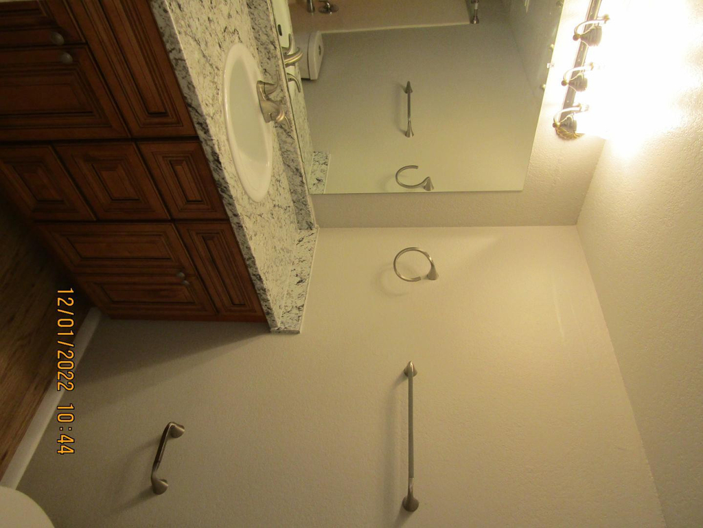 260 W 8th Avenue - Photo 5