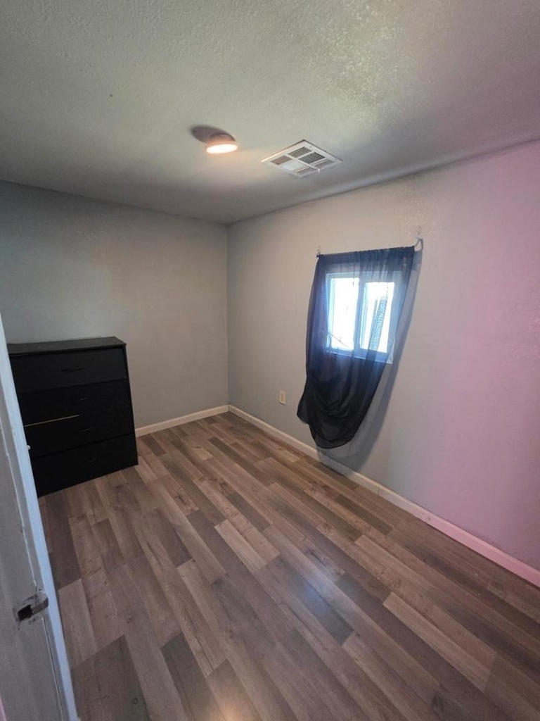 8038 W Palmaire Avenue - Photo 2
