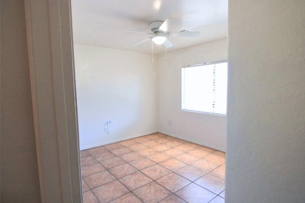 9975 W Lynx Drive - Photo 4