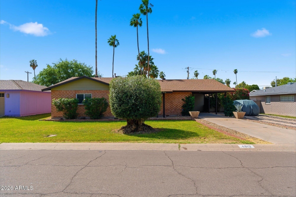 4613 E Vernon Avenue - Photo 0