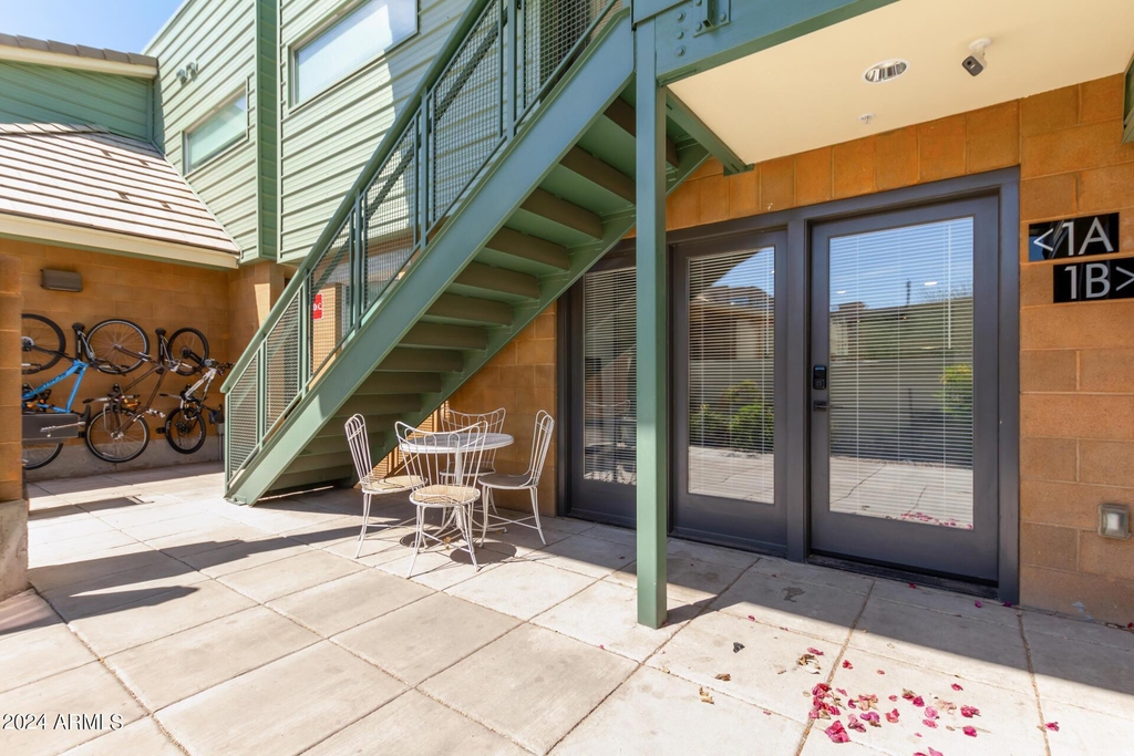 129 N 11th Avenue - Photo 12