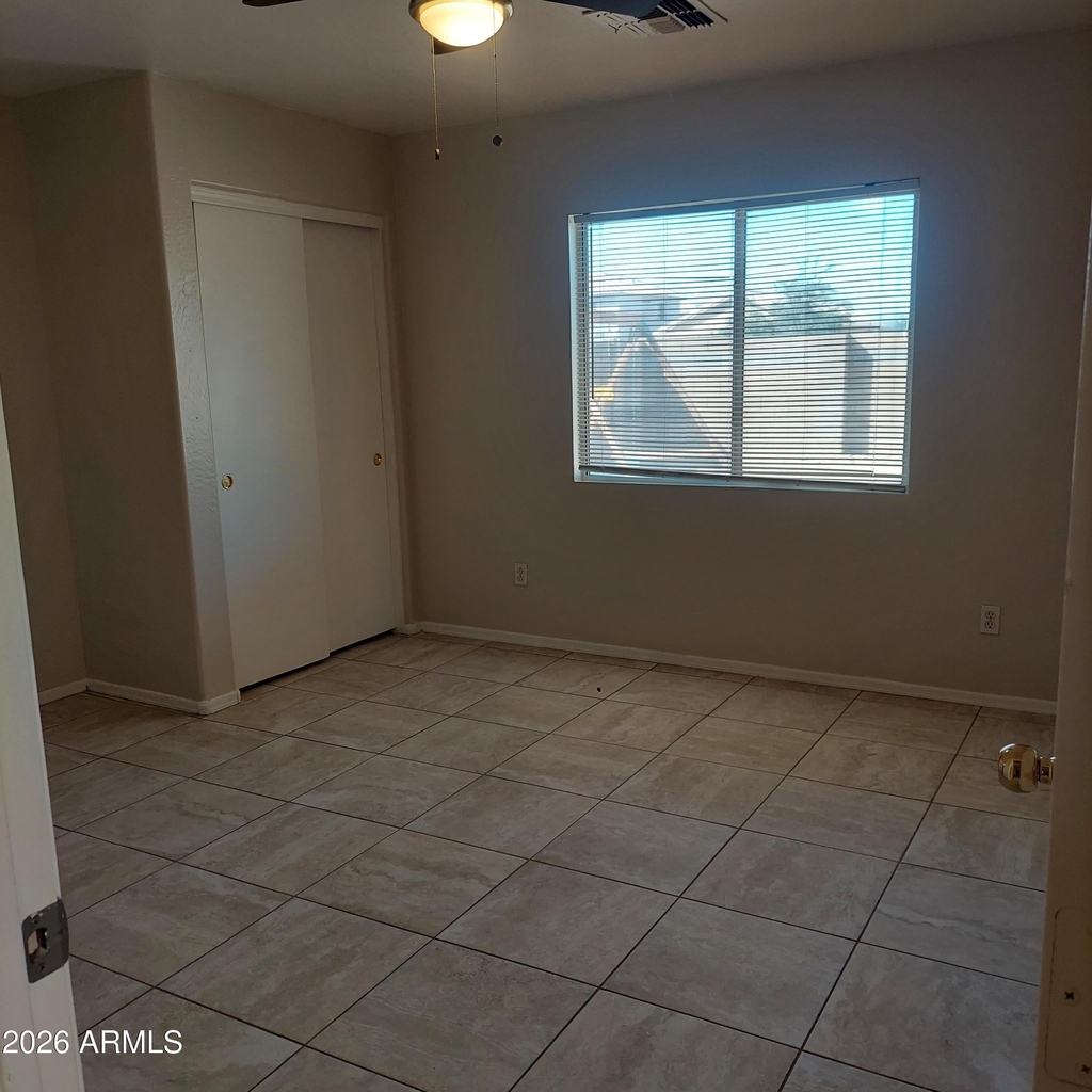 11922 N Olive Street - Photo 8