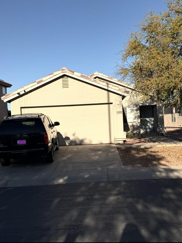 11922 N Olive Street - Photo 0