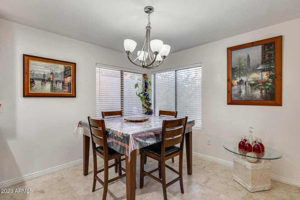 2022 E Wahalla Lane - Photo 11