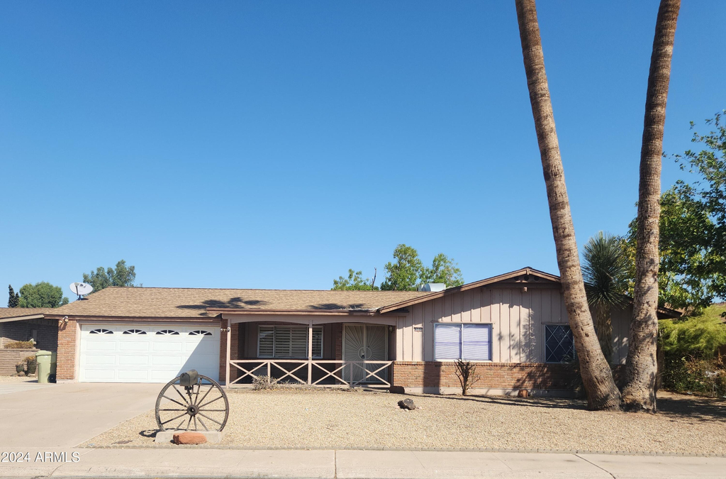 4330 W Royal Palm Road - Photo 0