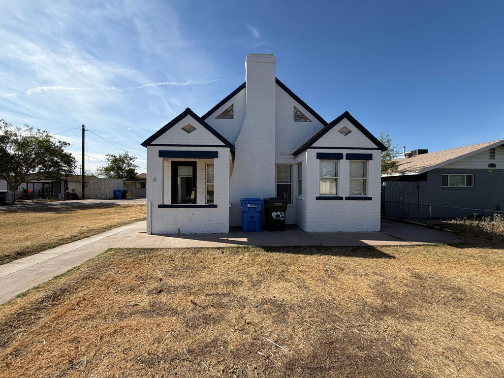 1833 E Harvard Street - Photo 11