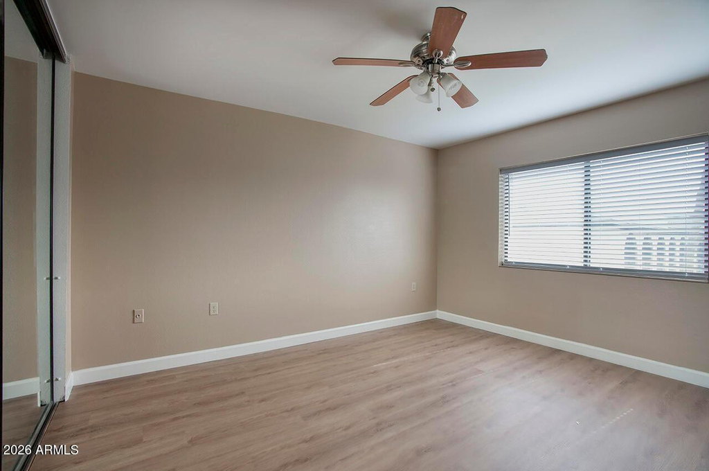 3033 E Devonshire Avenue - Photo 5