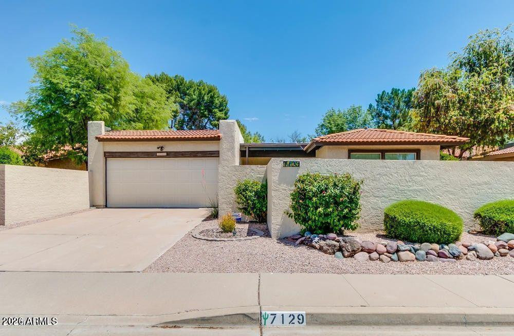 7129 N Via De Alegria - Photo 0
