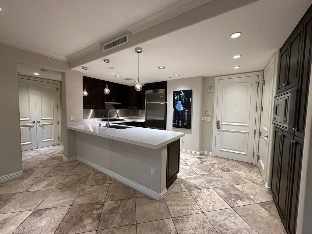 7175 E Camelback Road - Photo 1