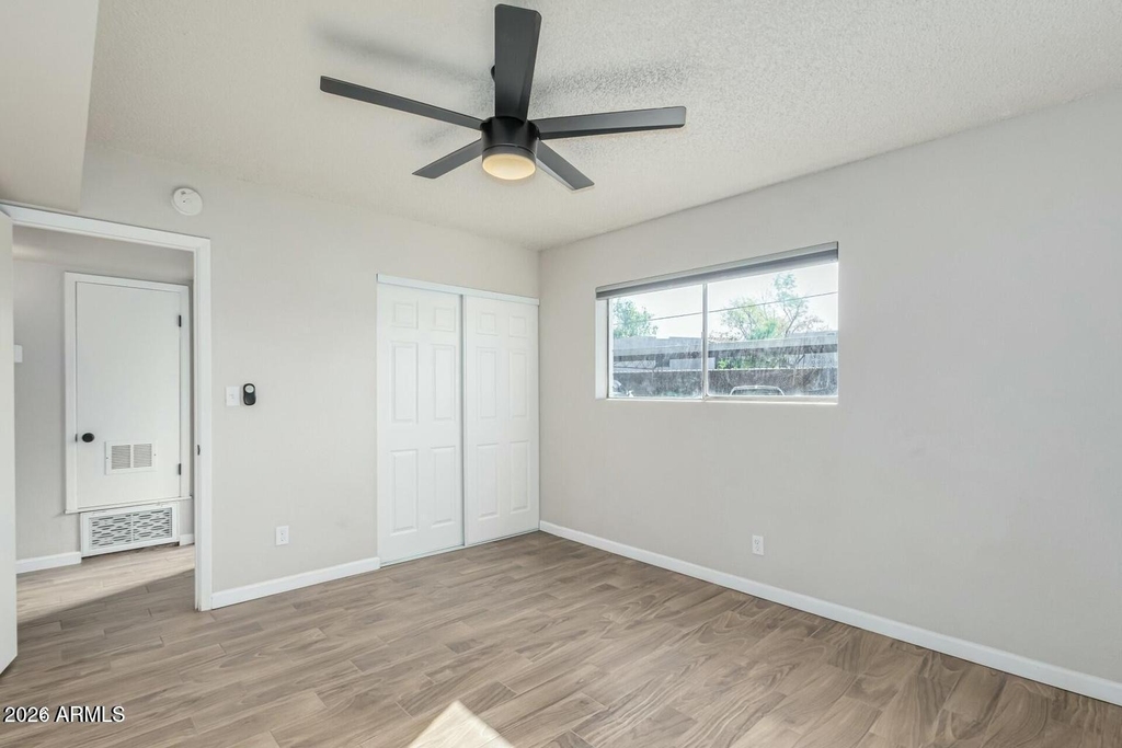 721 E Montebello Avenue - Photo 16