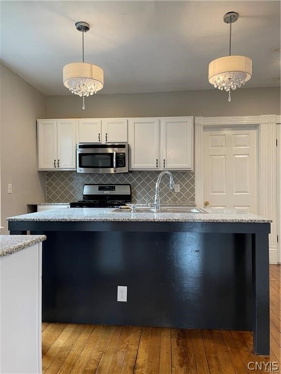 347 Douglas Street - Photo 3