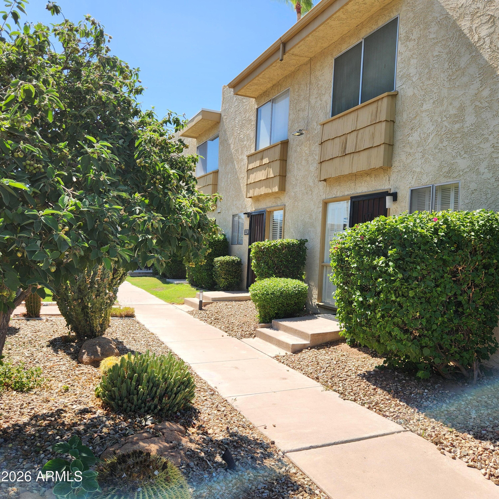 4600 N 68th Street - Photo 6