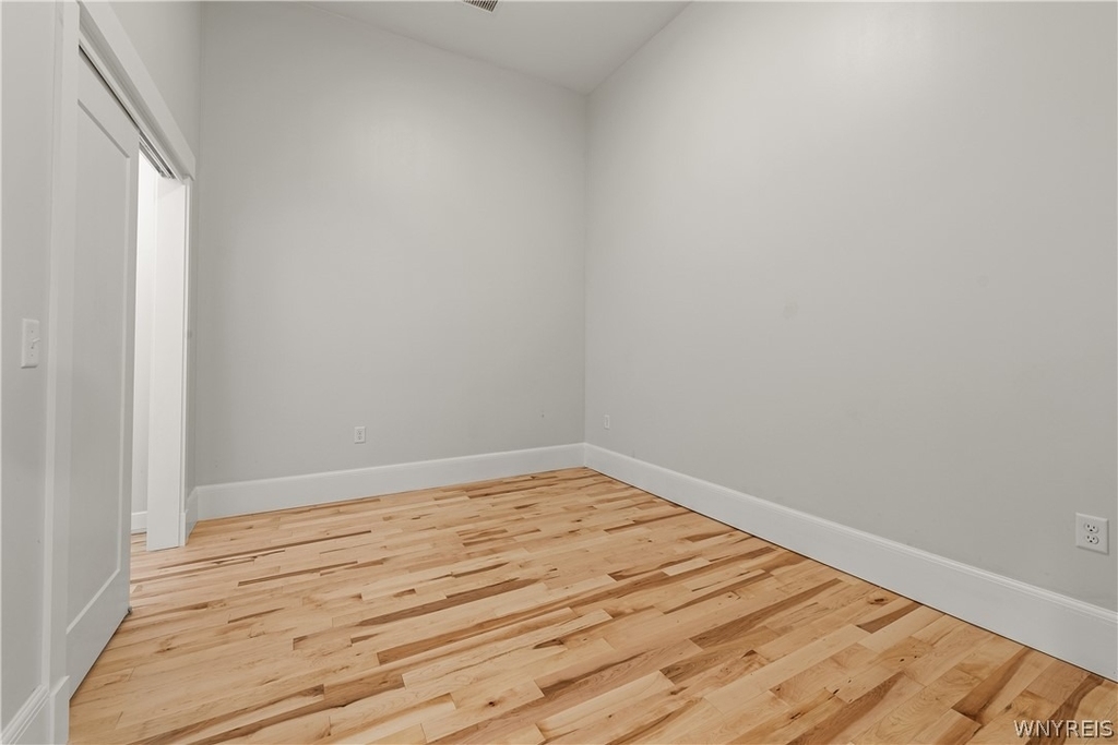 130 Pearl Street Apt 304 - Photo 8