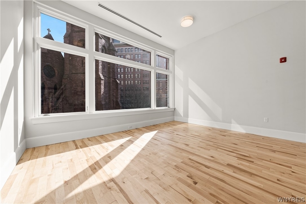 130 Pearl Street Apt 304 - Photo 1