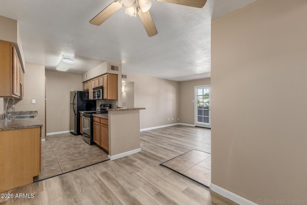 5995 N 78th Street - Photo 5