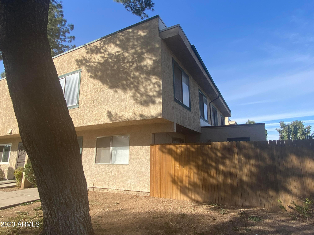6002 W Townley Avenue - Photo 7