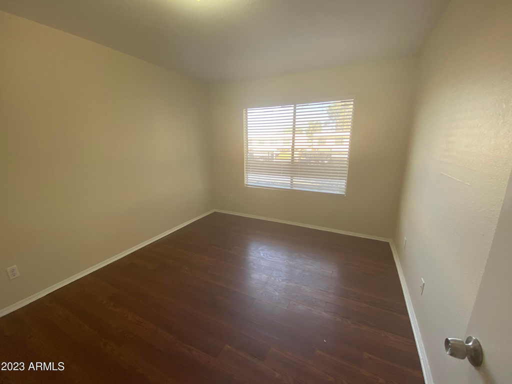 6002 W Townley Avenue - Photo 4