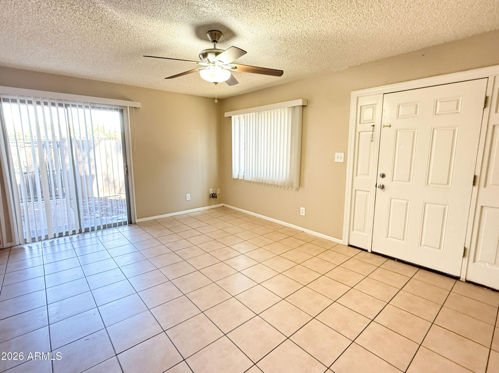 5244 W Lynwood Street - Photo 4