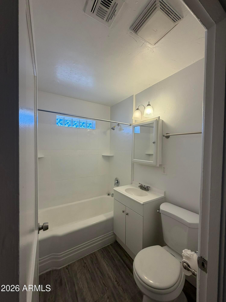 712 W Taylor Street - Photo 2