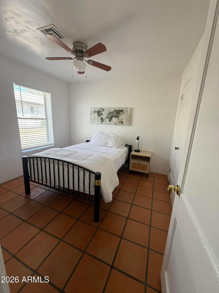 712 W Taylor Street - Photo 3
