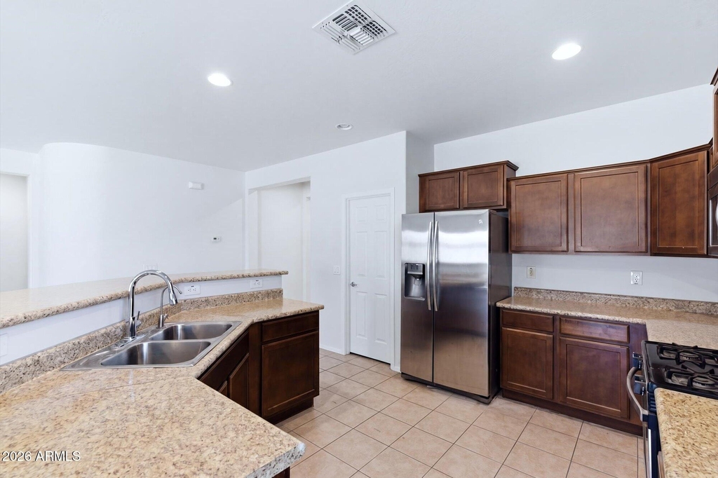 10733 W Lariat Lane - Photo 8