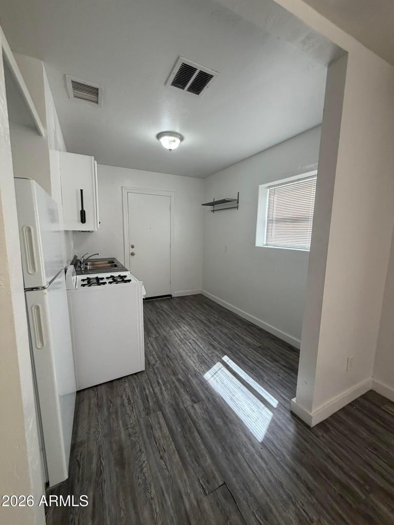 706 W Taylor Street - Photo 7
