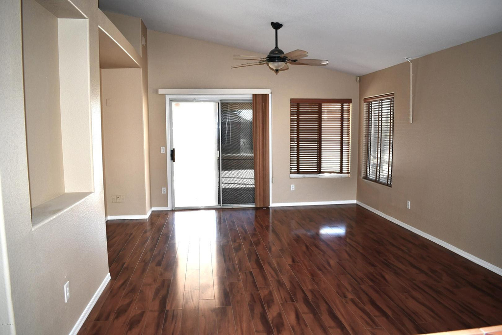 10316 N 94th Lane - Photo 4