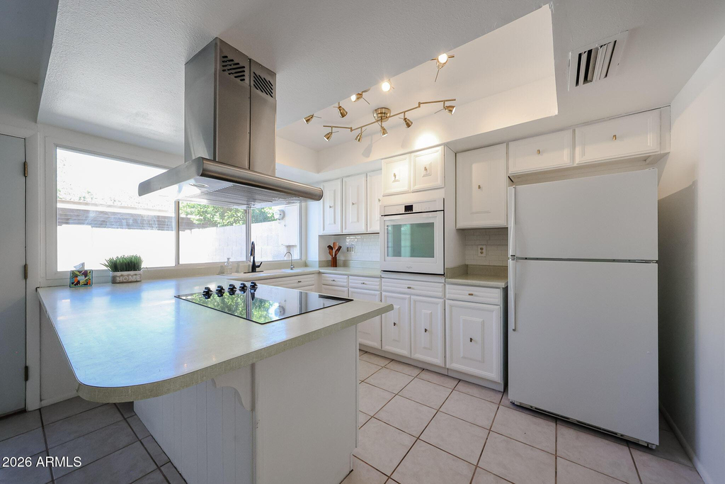 4028 N Granite Reef Road - Photo 12