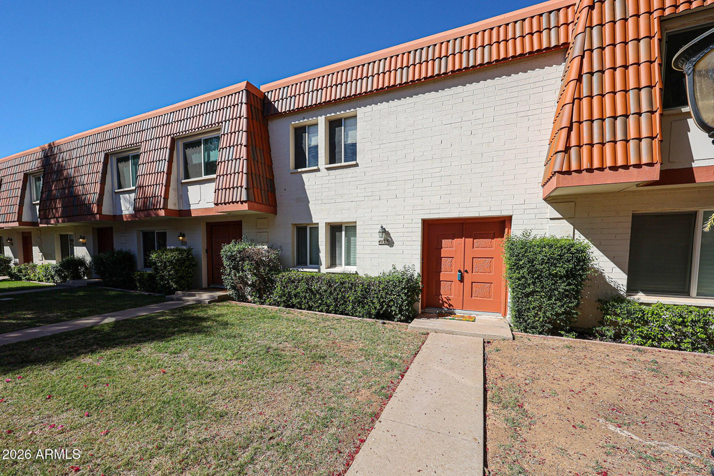 4028 N Granite Reef Road - Photo 0