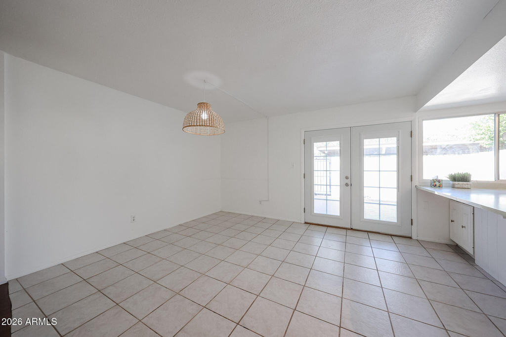 4028 N Granite Reef Road - Photo 8