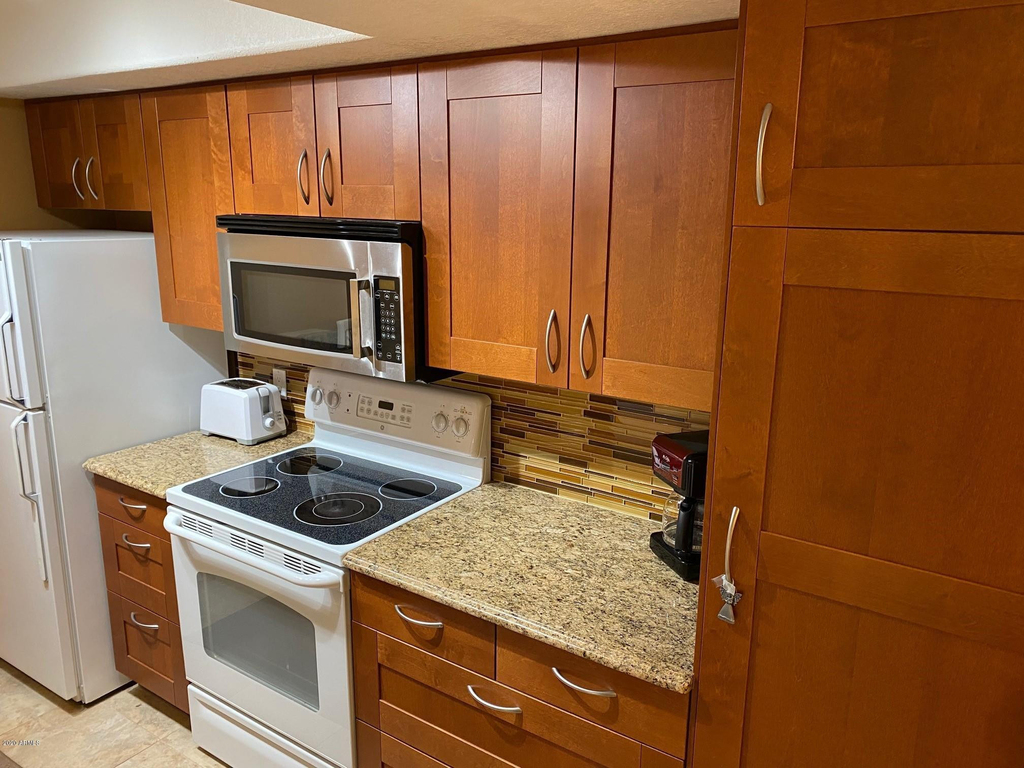 6900 E Gold Dust Avenue - Photo 3