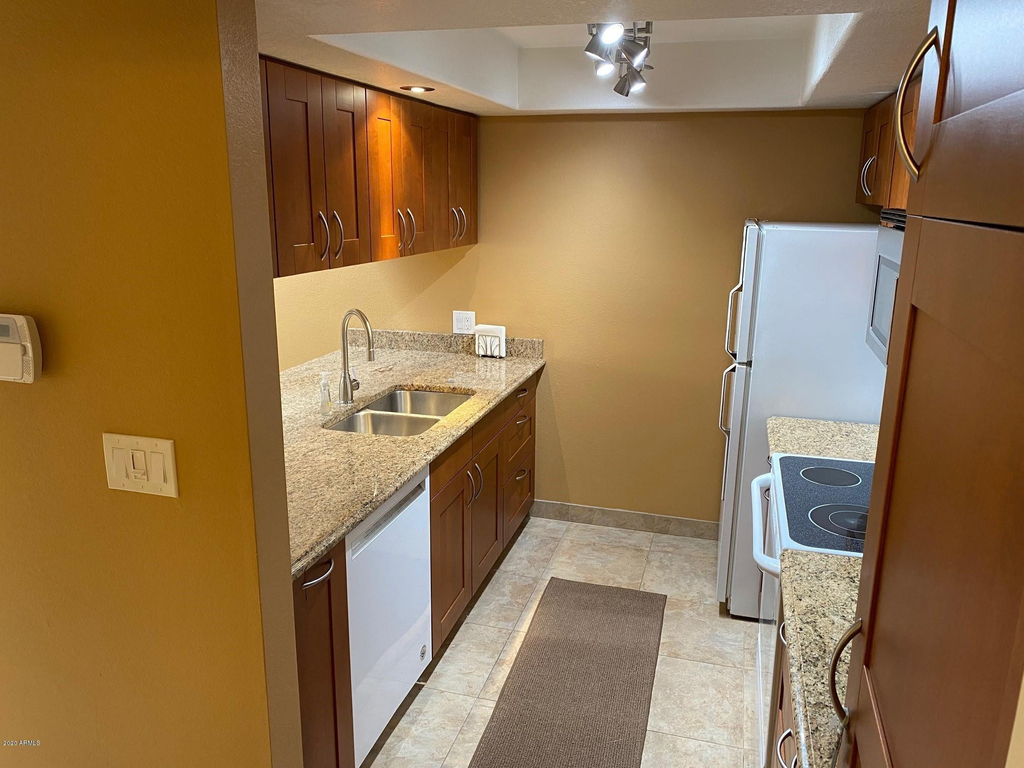 6900 E Gold Dust Avenue - Photo 2