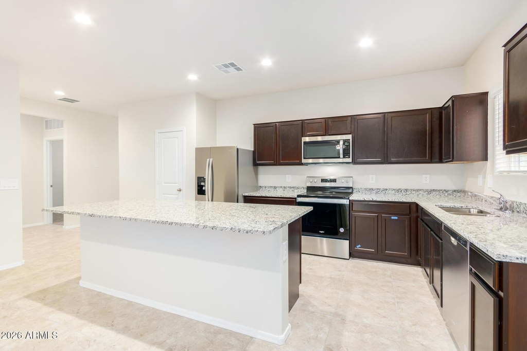 1810 W Pinkley Avenue - Photo 10
