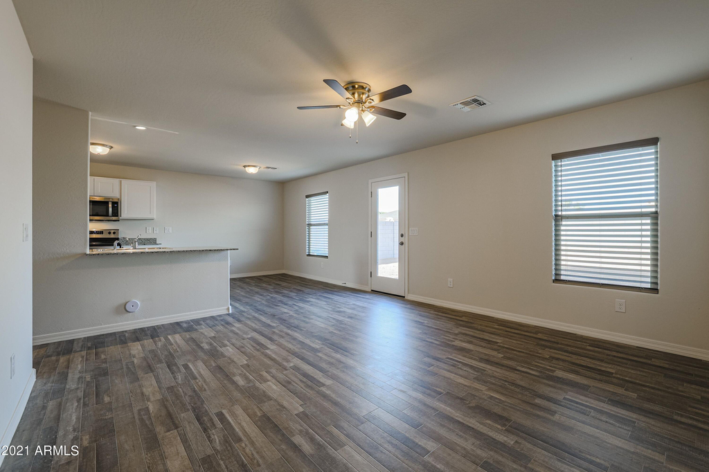 110 E Impala Place - Photo 7