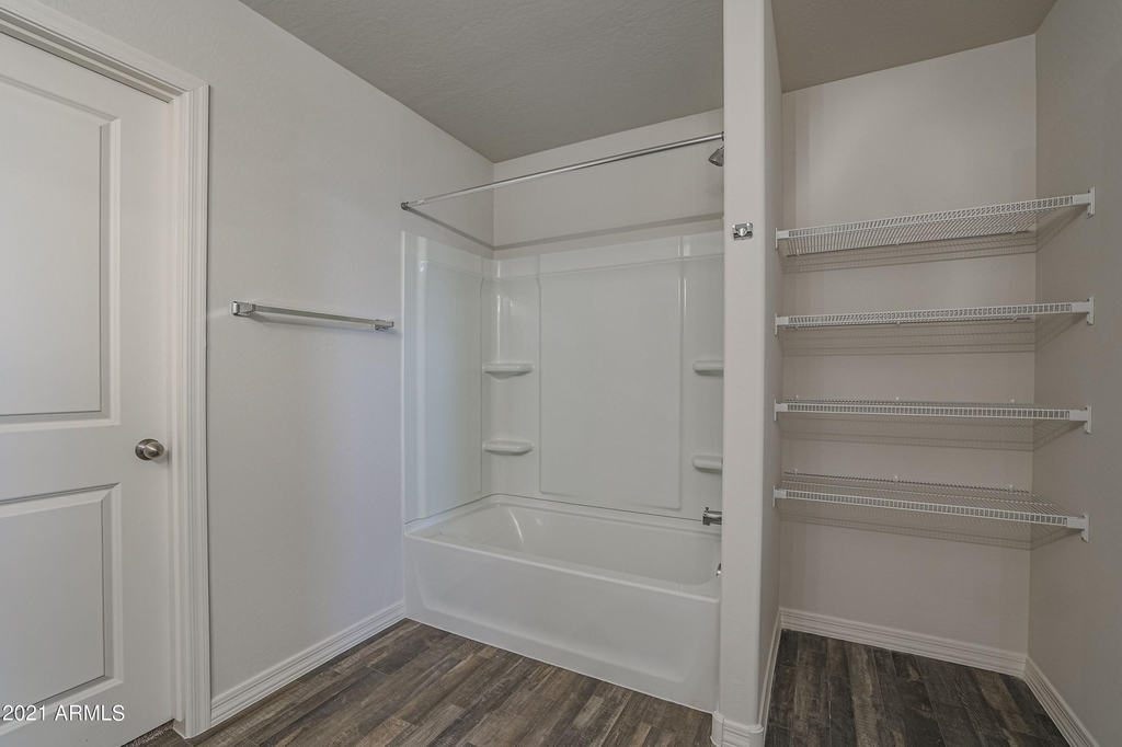 110 E Impala Place - Photo 15