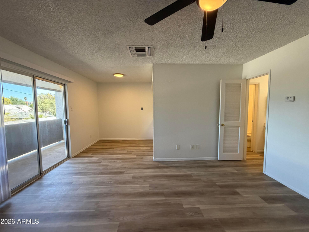 302 E Monte Vista Road - Photo 3