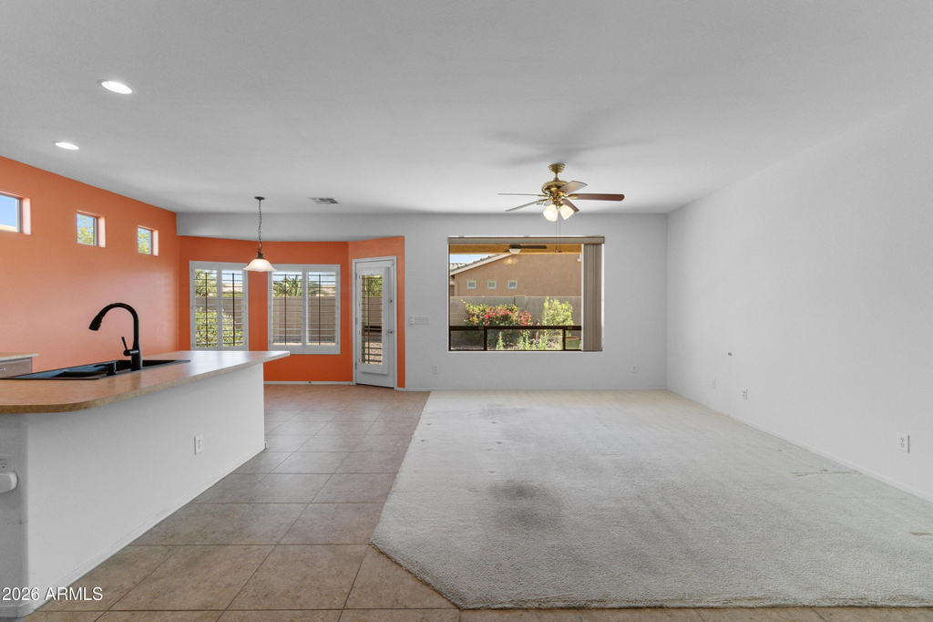 42181 W Basie Lane - Photo 8
