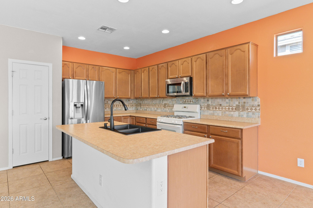 42181 W Basie Lane - Photo 12