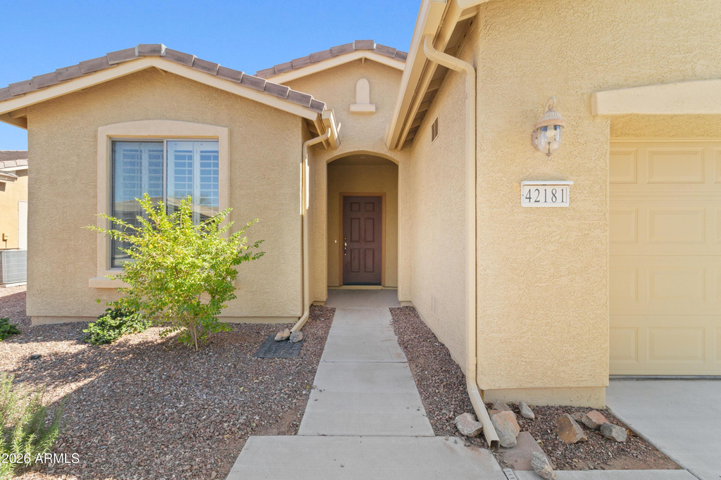 42181 W Basie Lane - Photo 2
