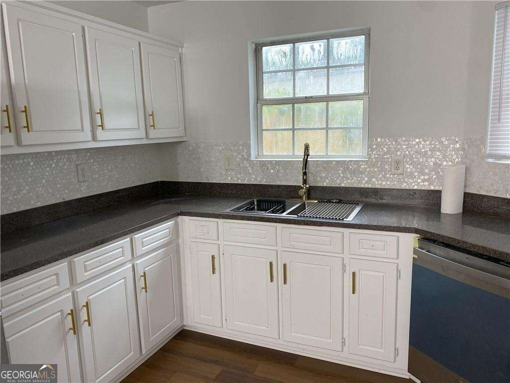 1754 Soapstone Court - Photo 6
