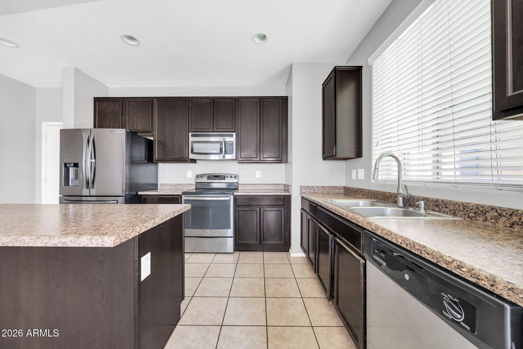 7770 W Alvarado Road - Photo 11