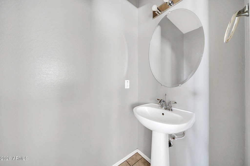 7770 W Alvarado Road - Photo 28