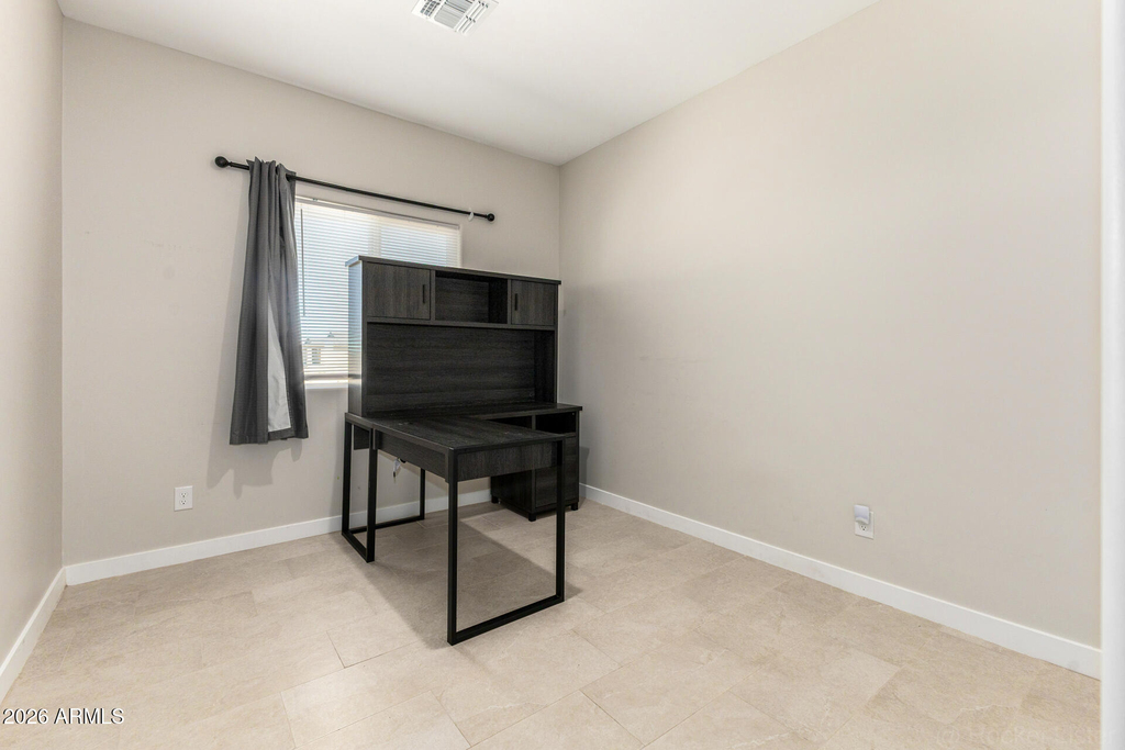 10019 W Monaco Boulevard - Photo 17